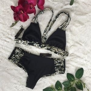Reversible Hawaii Boutique MANAKAI bikini set.